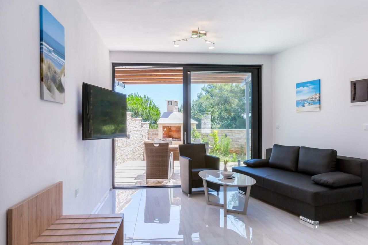 Seaside Villa & Spa Liznjan Bagian luar foto